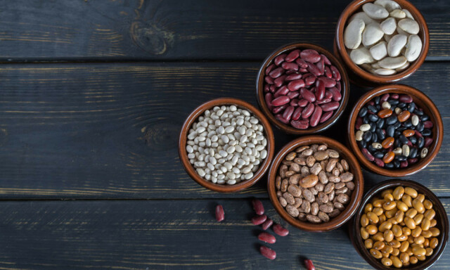 GODE PROTEINKILDER: Bønner, linser, erter, fullkorn og frø er viktige matvarer for en vegatarianer eller veganer. Foto: NTB Scanpix/Shutterstock GODE PROTEINKILDER: Bønner, linser, erter, fullkorn og frø er viktige matvarer for en vegatarianer eller veganer. Foto: NTB Scanpix/Shutterstock